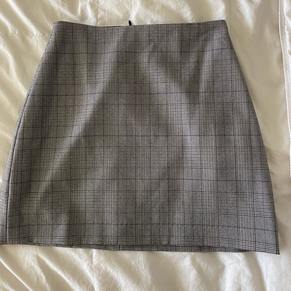 Mini Plaid high waisted skirt great condition